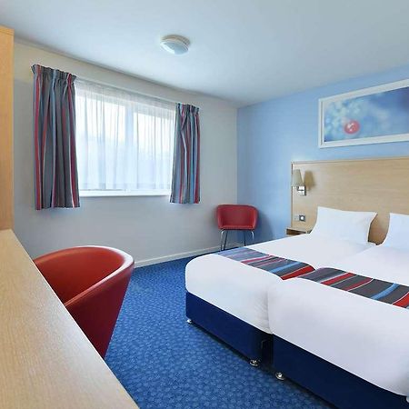Travelodge Peterborough Central Номер фото