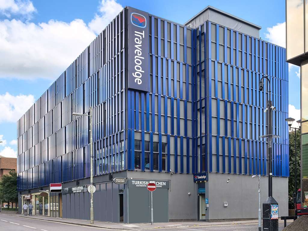 Travelodge Peterborough Central Экстерьер фото